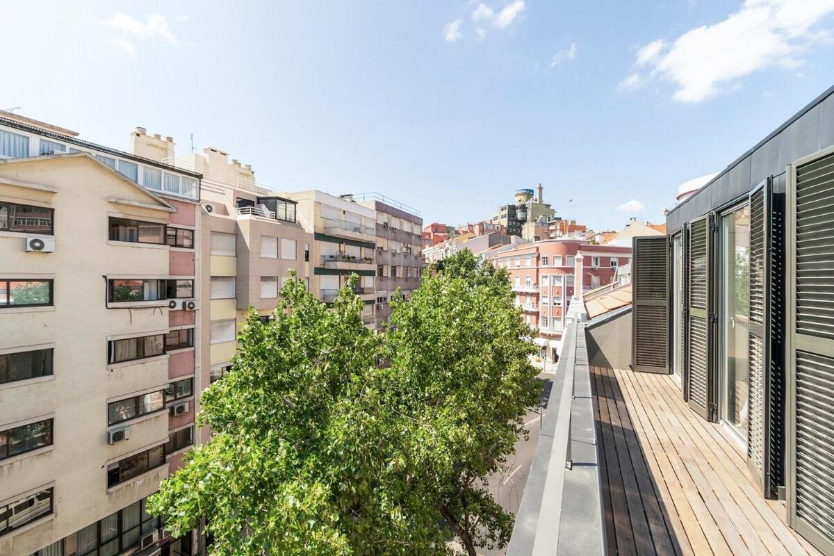 Modern 1 Bedroom Lisbon Apartment With Balcony Buitenkant foto