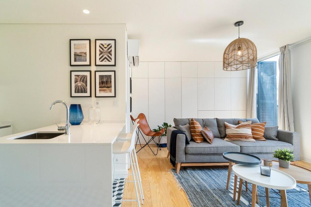 Modern 1 Bedroom Lisbon Apartment With Balcony Buitenkant foto